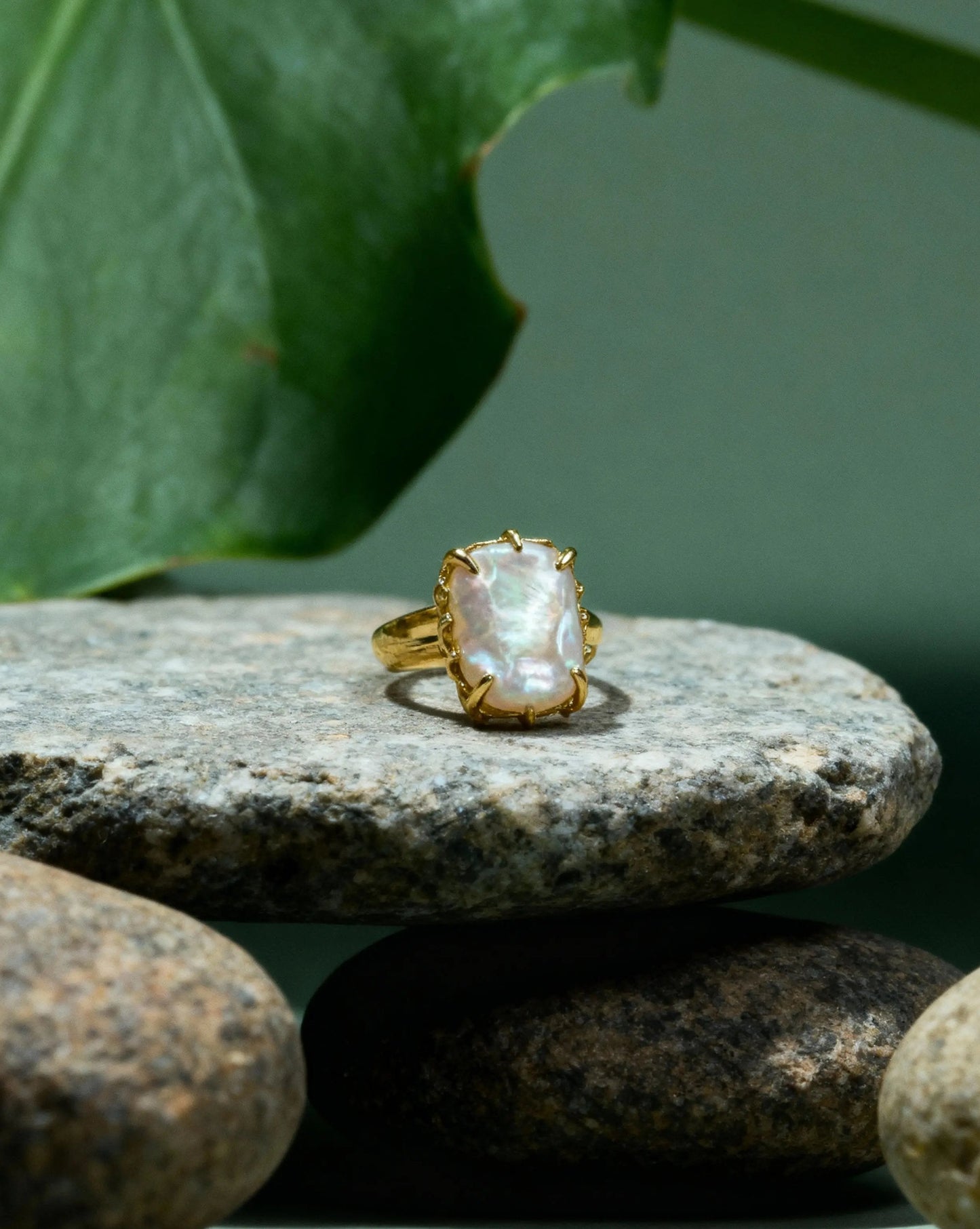 Open Ring with Baroque Pearl – 18K Gold Plated PHOEBE'S 