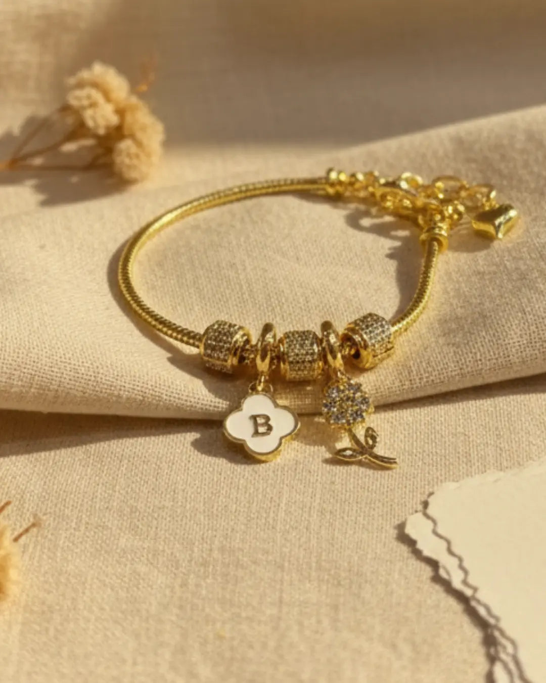 Personalized Mother-of-Pearl Initial Bracelet – 18K Gold Plated PHOEBE'S 