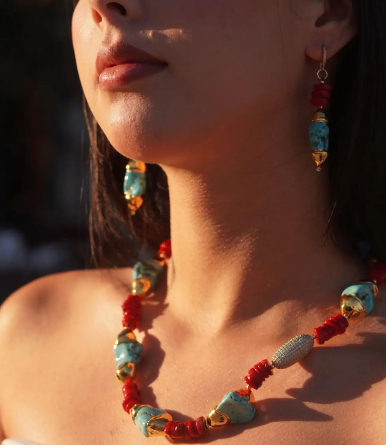 Red Coral and Turquoise Set with Gold Details PHOEBE'S 
