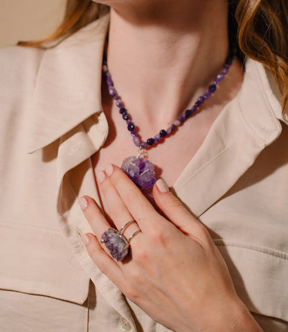 Rough Amethyst Necklace – Natural Power in Every Stone Phoebe`s  
