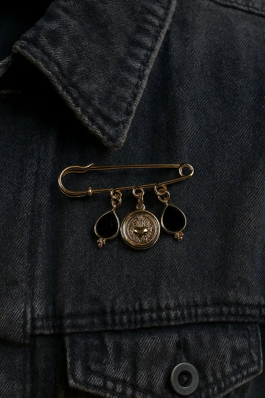 Sacred Heart Brooch with Onyx Drops – Protection, Strength, and Elegance Phoebe`s  