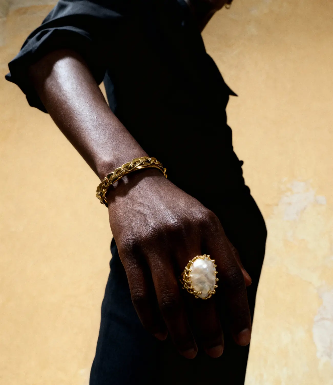 Sculptural Ring with Baroque Pearl — 18K Gold Plated PHOEBE'S 