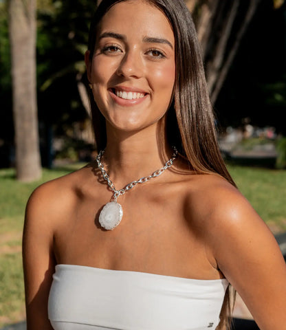 Silver Plated Link Necklace with Agate Sunflower Pendant PHOEBE'S 