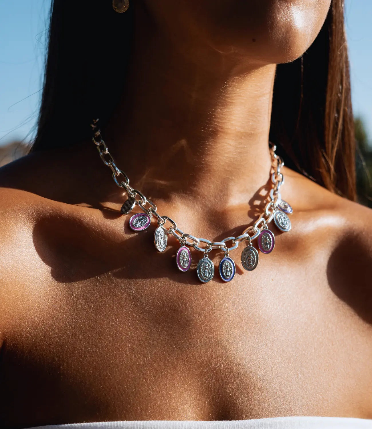 Silver-Plated Religious Medal Necklace – Amulet of Style and Protection PHOEBE'S 