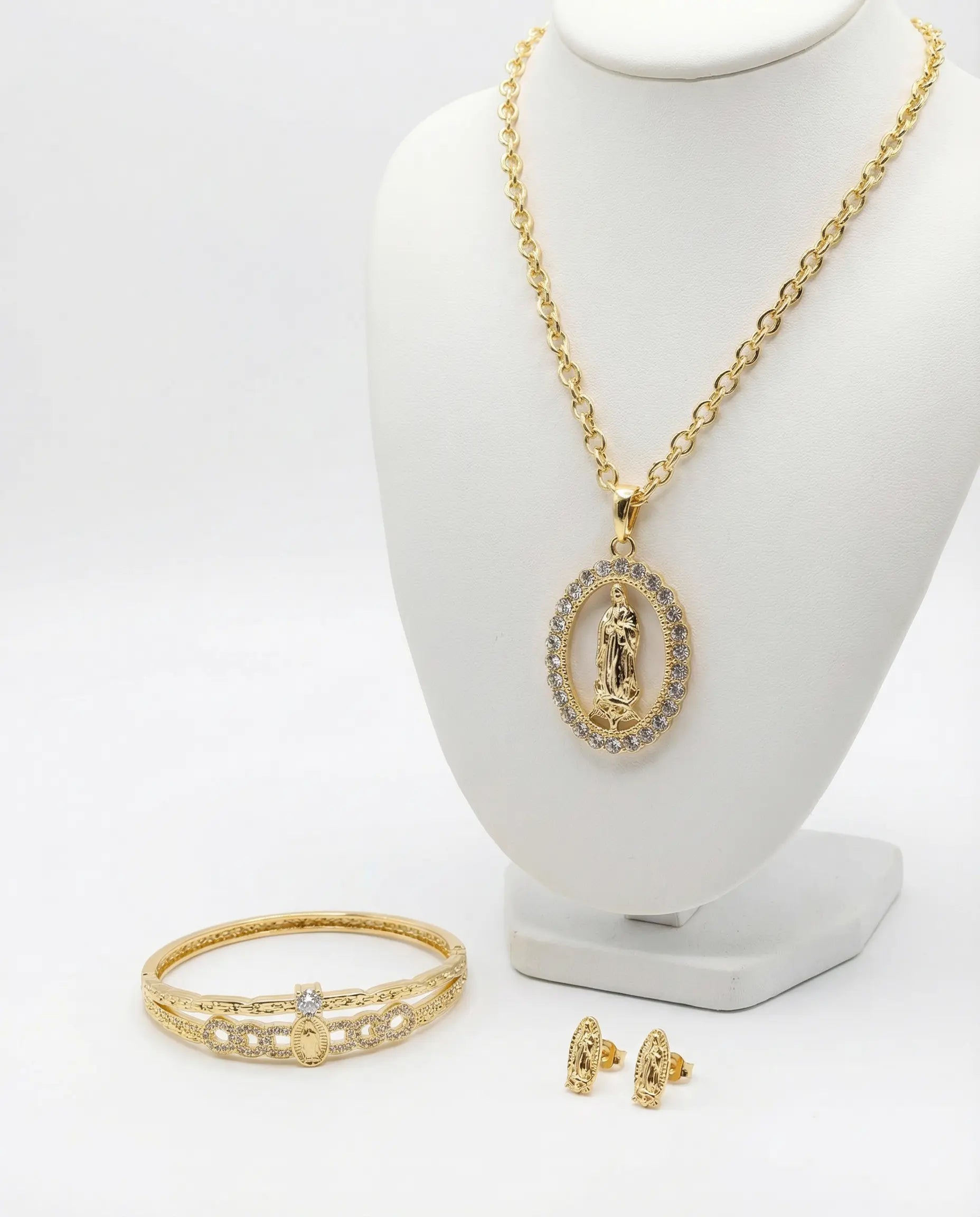 Virgin Mary Oval Medal Set with 18K Gold Plating PHOEBE'S 