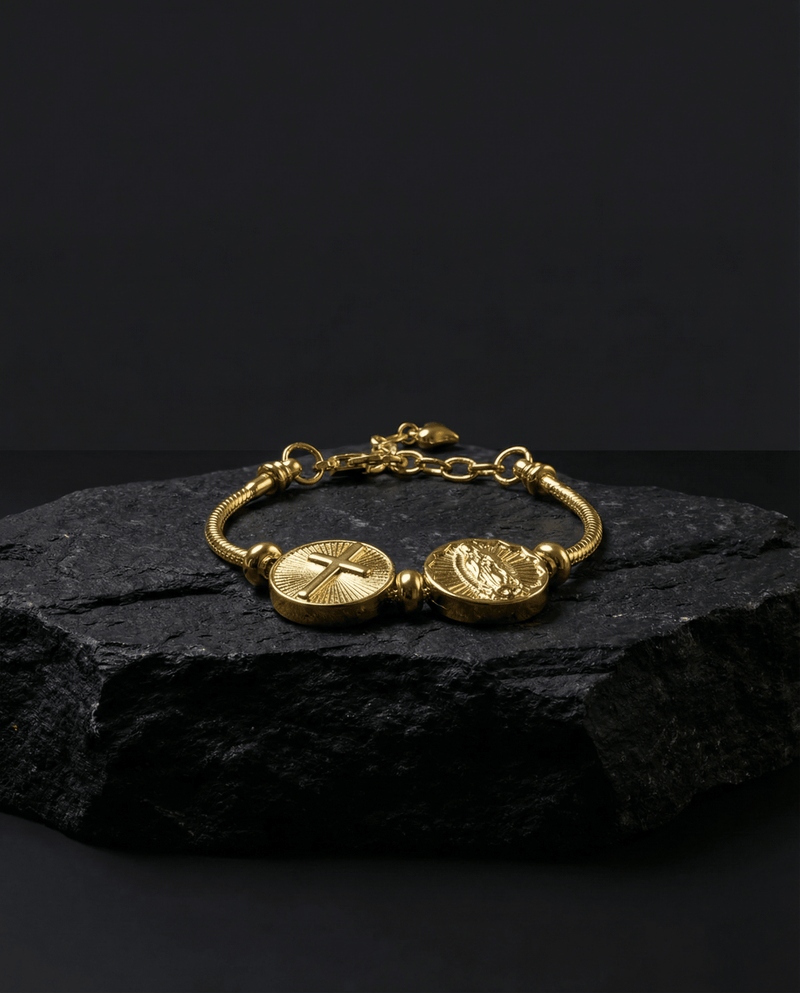 Catholic protection saint medal bracelet – Phoebe's