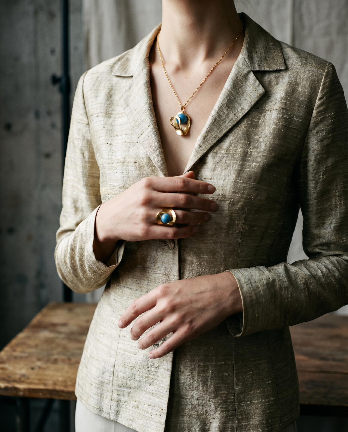 Larimar Luxury Set · Sculptural Pendant Necklace & Ring