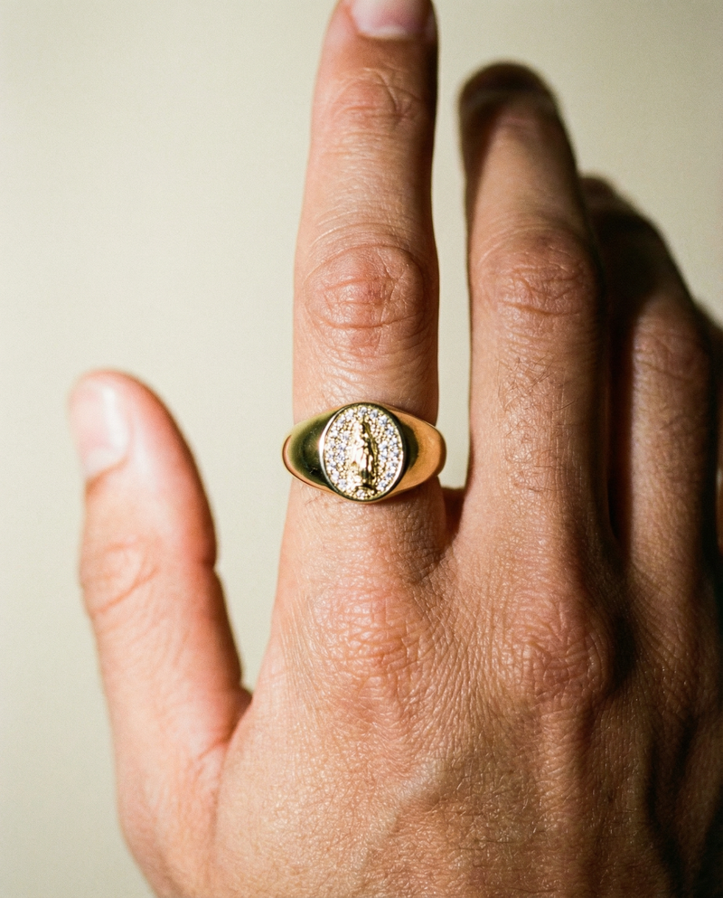 Miraculous Medal Pavé Ring