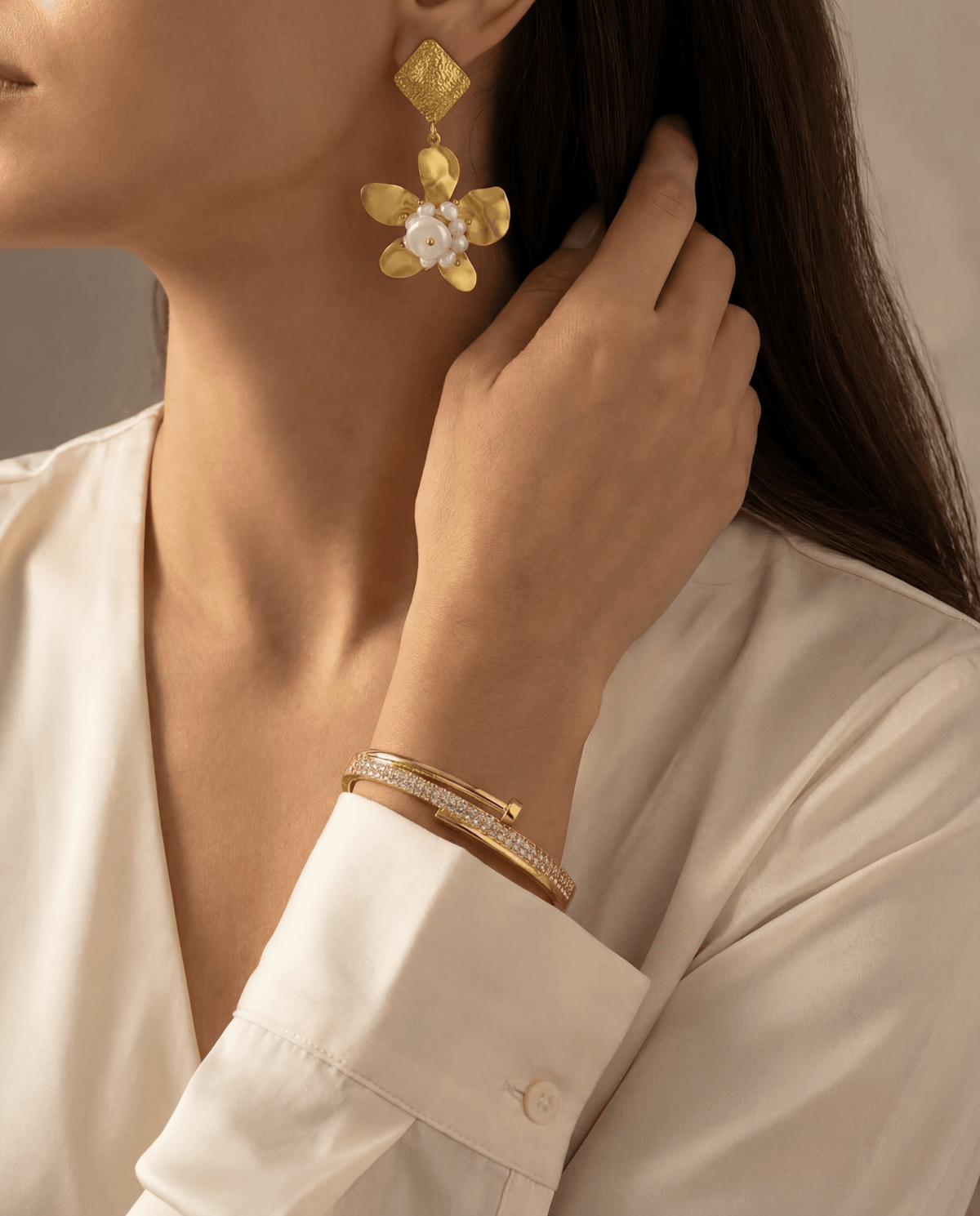 Gold flower freshwater pearl bridal jewelry set – Phoebe's