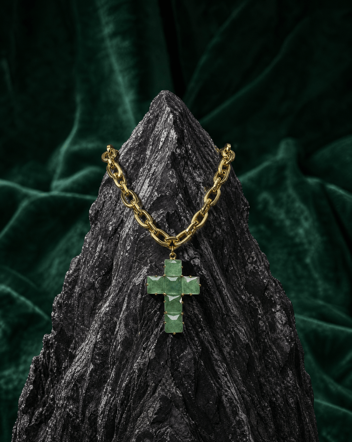 Nine-stone natural stone cross necklace on chunky chain – Phoebe's