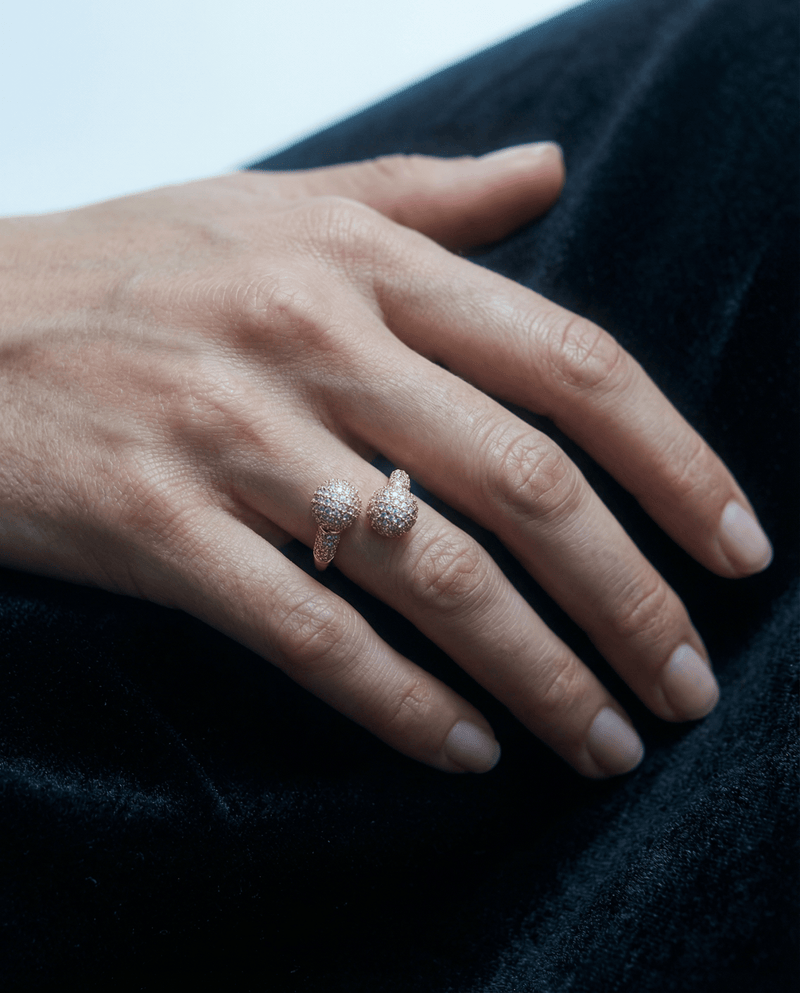Pavé sphere open statement ring – Phoebe's