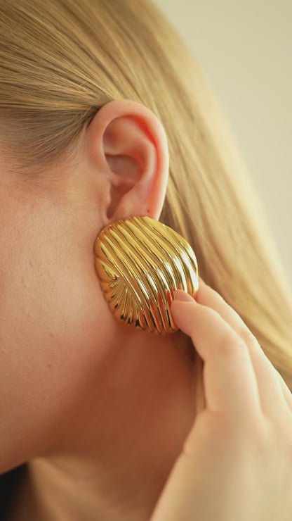 Sculpture Earrings – Art and Elegance in a Timeless Jewel